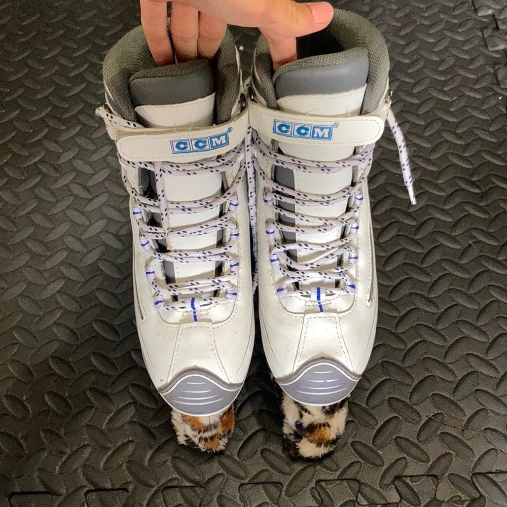 Women’s Ice Skates